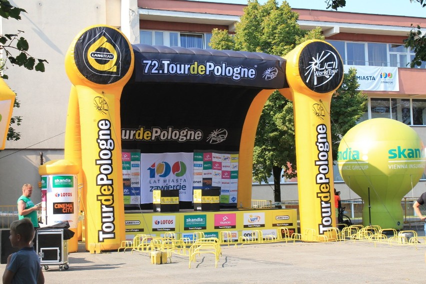 Tour de Pologne w Zawierciu. Miasteczko startowe prawie gotowe [ZDJĘCIA]