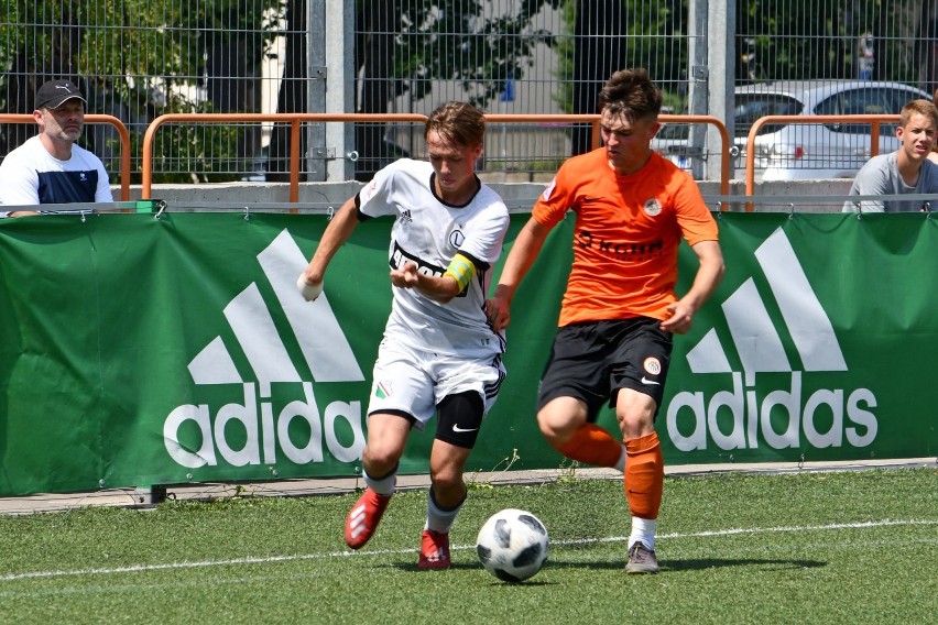 CLJ u-17. Awans wywalczony w pocie czoła. Legia Warszawa pewnie pokonała Zagłębie Lubin i zagra w finale