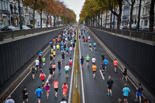 Pokonają 100 kilometrów! Pieszo, rowerami, a nawet... kajakami