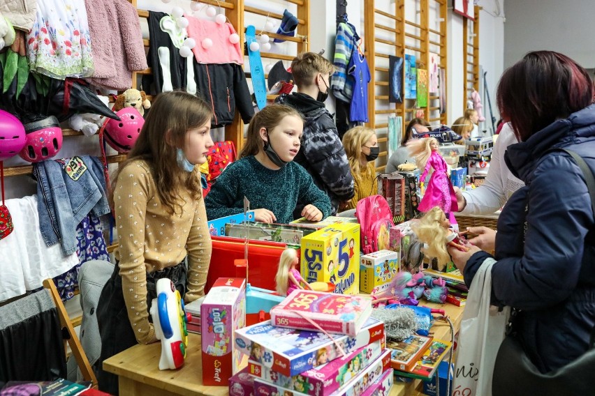 Pchli targ na Warszewie spotkał się z entuzjazmem...