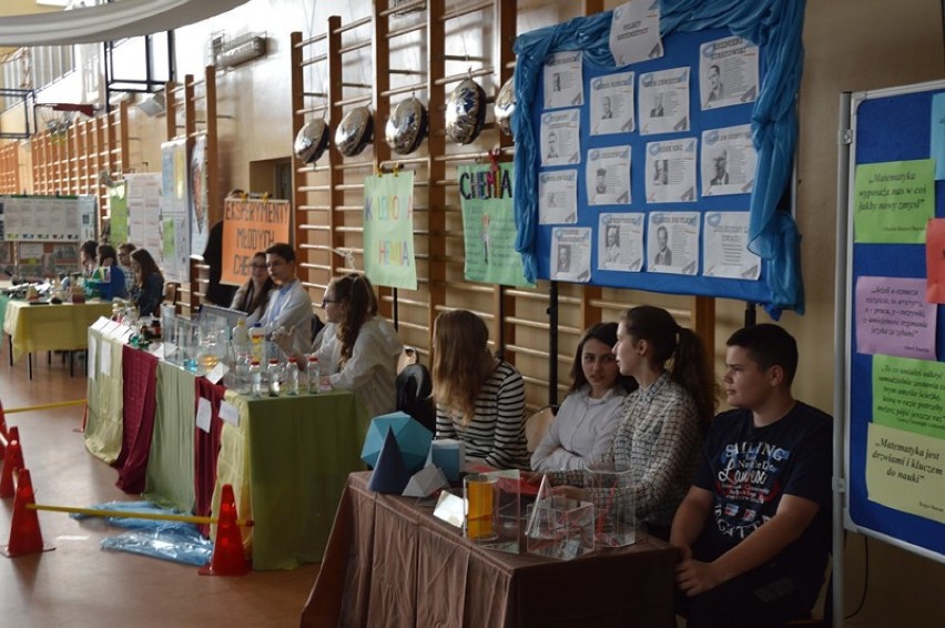 Festiwal nauki i podsumowanie projektu "Lokomotywą po wiedzę" w Szadku (ZDJĘCIA i FILM)