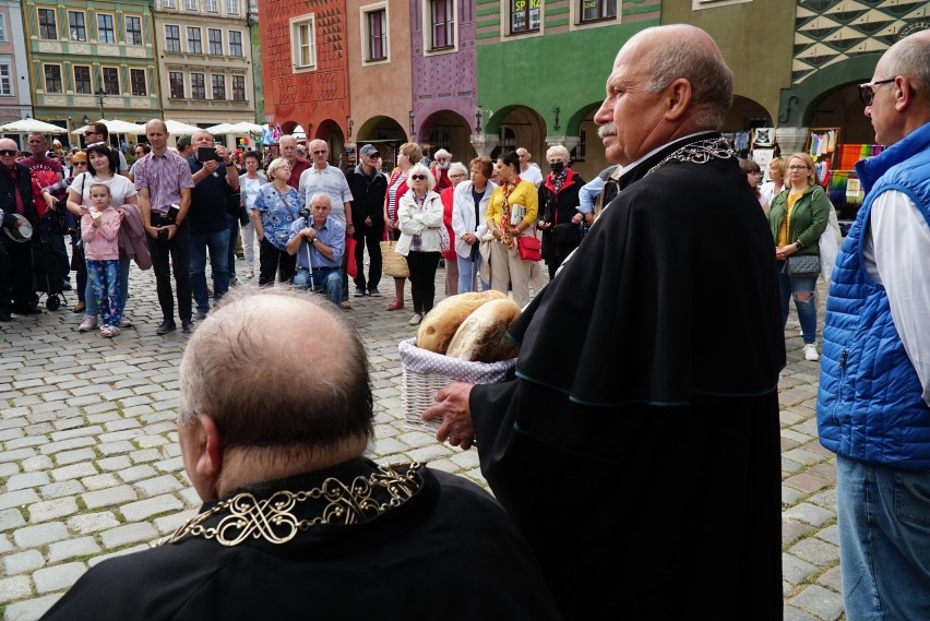 Na poznańskim Starym Rynku trwa Święto Chleba