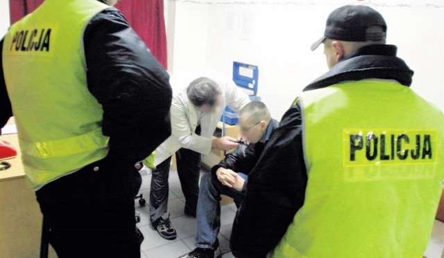 150 razy policjanci wywozili pijanych mieszkańców Gorlickiego do Sądeckiego Ośrodka Interwencji Kryzysowej.