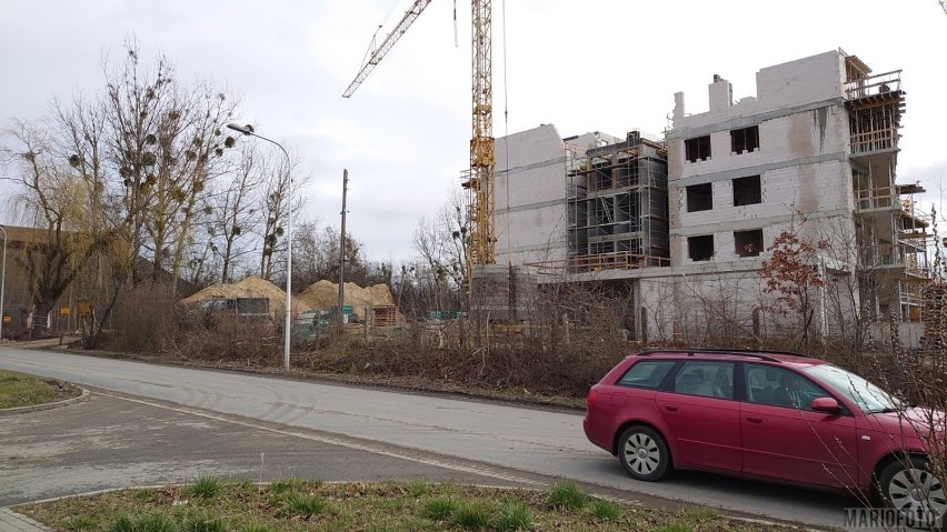 Niewybuchy znalezione na budowie osiedla mieszkaniowego w Opolu. Ewakuacja robotników