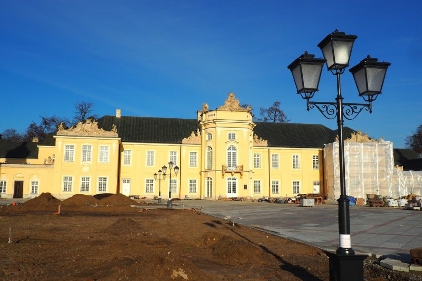 Radzyńska rezydencja rokokowa odzyskuje blask sprzed wieków. Prace remontowe są już na finiszu