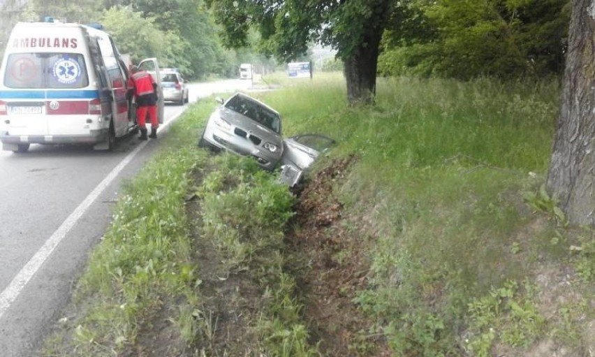 Wypadek w Łososinie Dolnej na DK 75. BMW zderzyło się z samochodem ciężarowym [ZDJĘCIA]