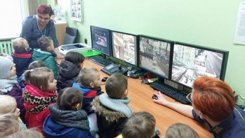 Przedszkolaki z Bajki odwiedziły burmistrza [ZDJĘCIA]