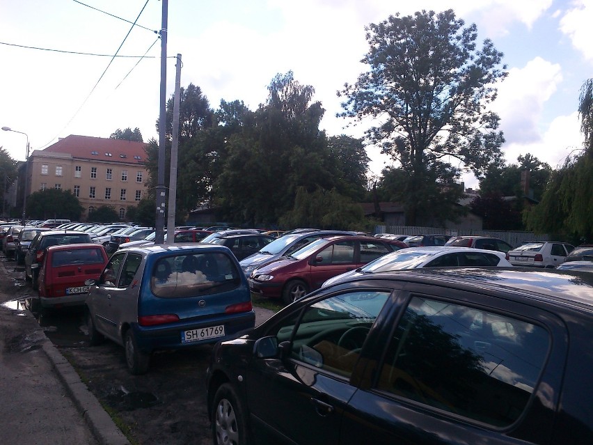 Parkowanie Katowice - ul. Dąbrówki