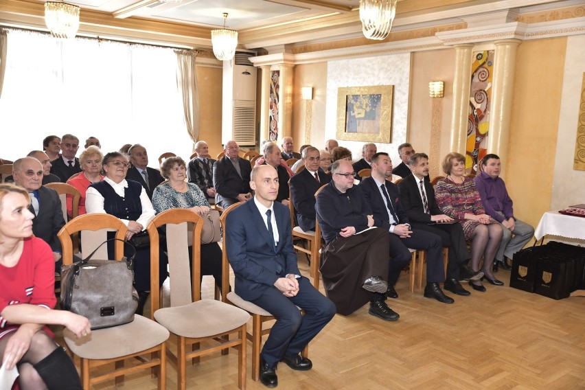 Biecz. Spędzili razem pół wieku - odebrali medale i gratulacje