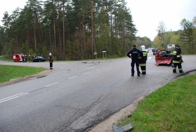 Wypadek koło Piaśnicy. Zderzyły się daewoo i fiat