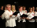 Koncert „Niech pieśń poniesie wiatr” chóru Cantabile w MDK w Radomsku ZDJĘCIA