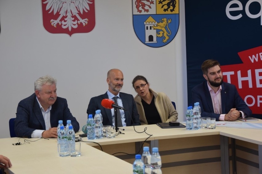 Firma Equinor podpisała umowę o współpracy z Łebskim Klubem...