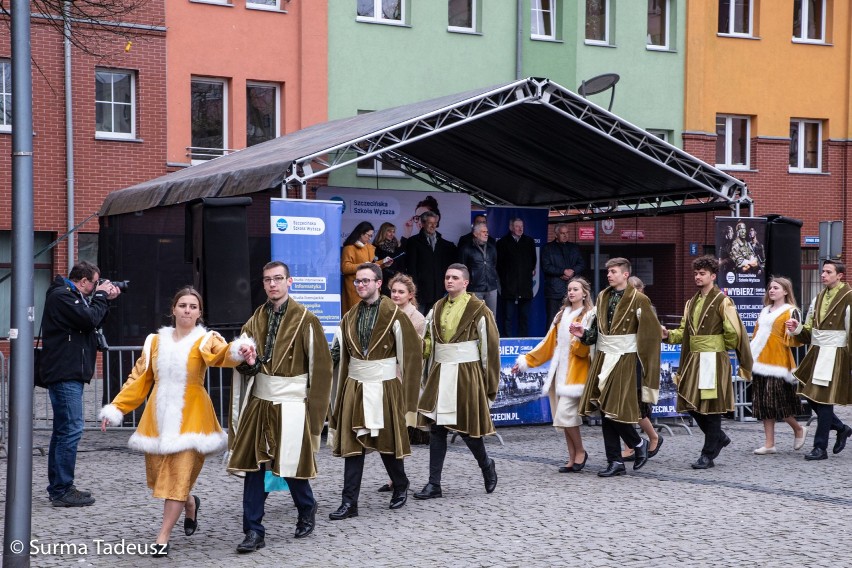 VIII Stargardzki Polonez Maturzystów odtańczony! [ZDJĘCIA, WIDEO] 