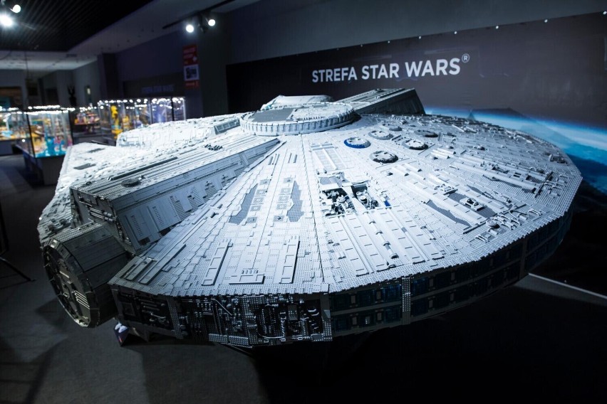 Największą w Europie wystawę budowli z klocków LEGO można...