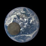 Zobacz Ziemię i ciemną stronę Księżyca z odległości 1,6 mln kilometrów (wideo)