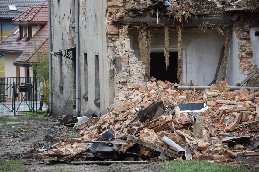 Dworek z ulicy Dworek w Rybniku wyburzany! 100 letni zabytek znika z krajobrazu miasta
