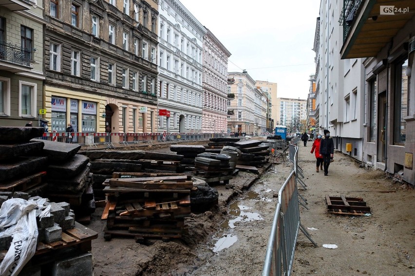 Jak idzie przebudowa ul. Getta Warszawskiego w Szczecinie? Sprawdzamy. Zobacz zdjęcia