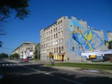 Powiększa się galeria Urban Forms: Australijczyk maluje mural na Wojska Polskiego [zdjęcia]