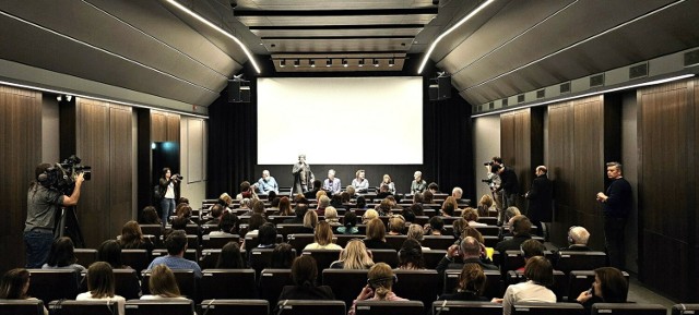 Polska premiera filmu "Strefa interesów" w sali kinowej Muzeum Auschwitz-Birkenau