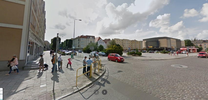 Samochód Google Street View na przestrzeni ostatniego...