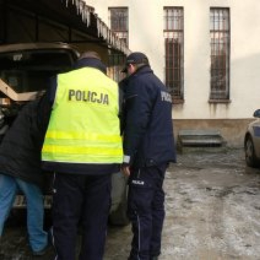 Policja Poznań: Handlowali podróbkami. Wpadli
