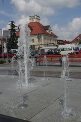 Na pl. Kościuszki powstaje lunapark. Dzień Dziecka w Łęczycy już jutro! [ZDJĘCIA]