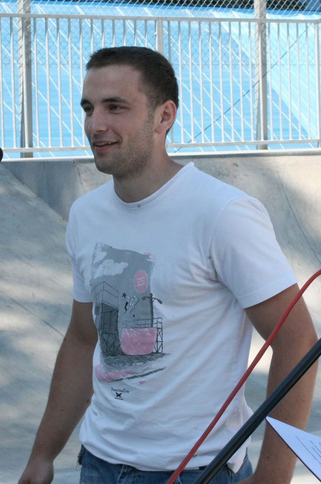 Otwarcia skateparku dokonał Mateusz Ruttar, który razem z kolegami zbierał podpisy pod petycją dotyczącą jego powstania.