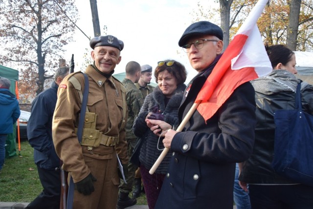 Festyn militarny w Lubinie. Czołgi jak zwykle przyciągnęły tłumy