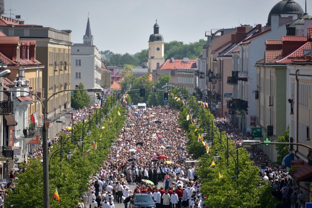 Ulcami miasta przejdą procesje. Będą utrudnienia dla kierowców i pasażerów komunikacji miejskiej.