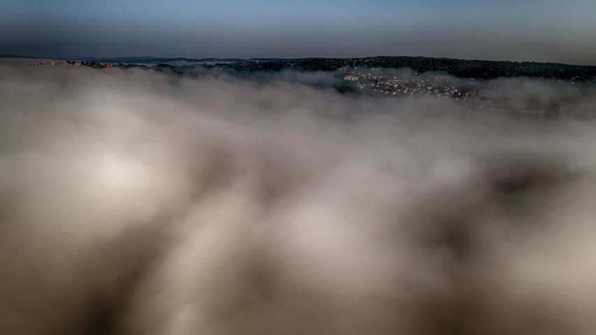 Przemyśl okraszony porannymi mgłami. Zdjęcia Jarosława Piaseckiego [GALERIA]