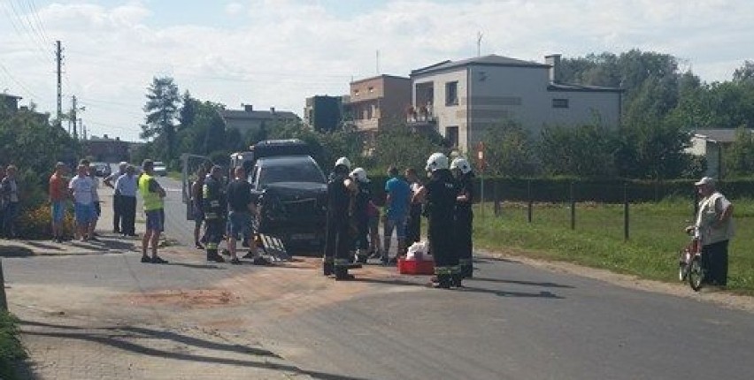 Wypadek przy ul. Kosowskiej w Moszczenicy. Na skrzyżowaniu z...