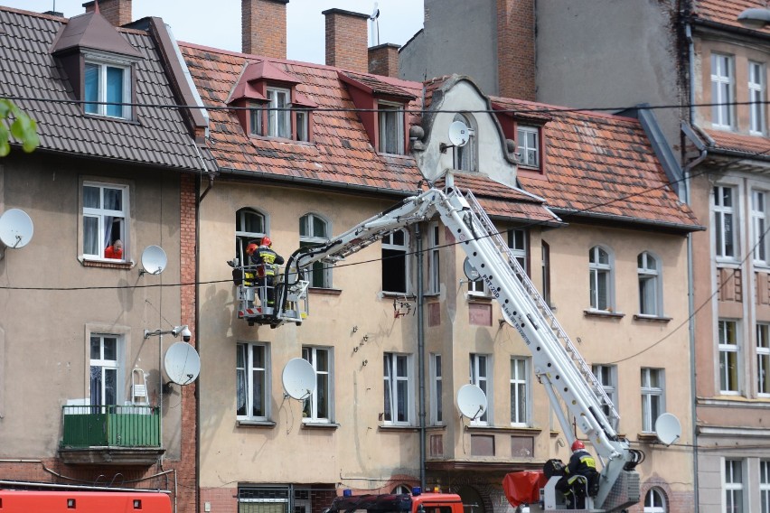 Tragiczny pożar w Grudziądzu. Zginęła 94-letnia kobieta [zdjęcia]