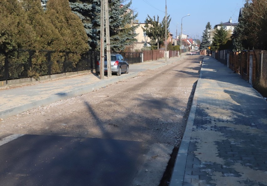 Przebudowa ulicy Chłodnej w Radomiu. Dobiega końca wymiana sieci kanalizacyjnej. Niebawem będzie utwardzenie drogi