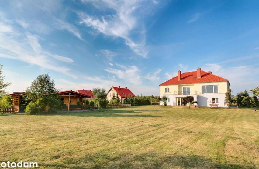 Ta rezydencja w Gliwicach robi wrażenie - to najdroższy dom do kupienia w mieście! Zobacz ZDJECIA i CENĘ. Robi wrażenie