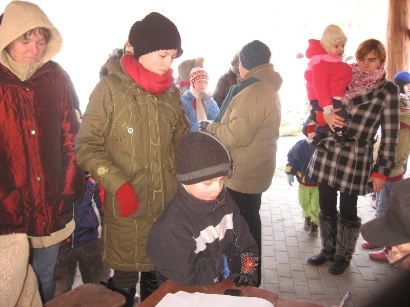 Czachówek: Niecodzienny festyn w środku mroźnej zimy ZDJĘCIA