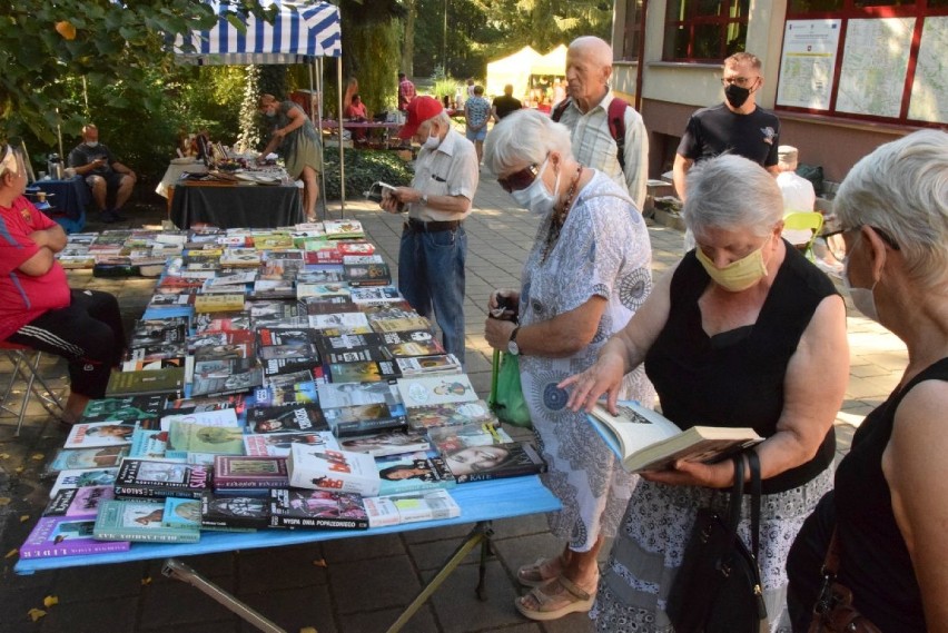 Prawdziwe cudeńka w Busku-Zdroju. Trwa Kiermasz Produktu Lokalnego i Rękodzieła oraz Giełda Kolekcjonerska