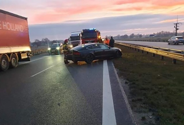 Samochody rozbiły się w dwóch miejscach na lubuskim odcinku S3 we wtorek, 14 stycznia.