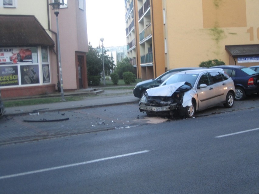 Przed godzina 5 rano doszło do kolizji w Ustce. Młody...