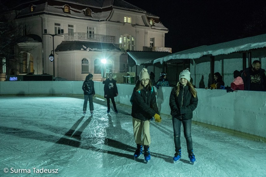 Przy Młodzieżowym Domu Kultury w Stargardzie otwarte zostało lodowisko