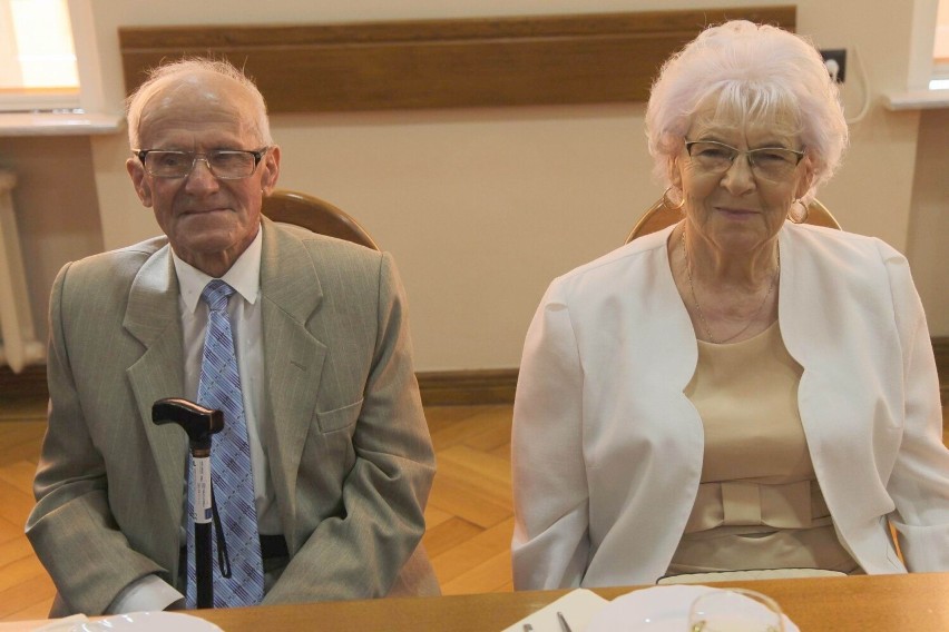 Diamentową rocznicę ślubu obchodzili Wanda i Józef Zawadzcy