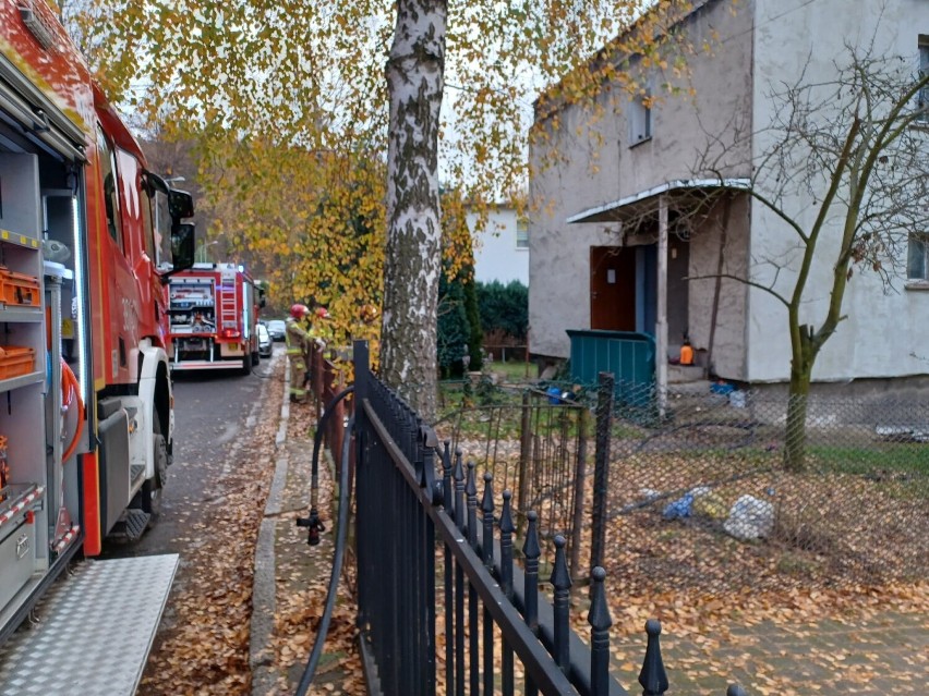 Na miejsce wysłano cztery zastępy strażackie, w tym m.in....