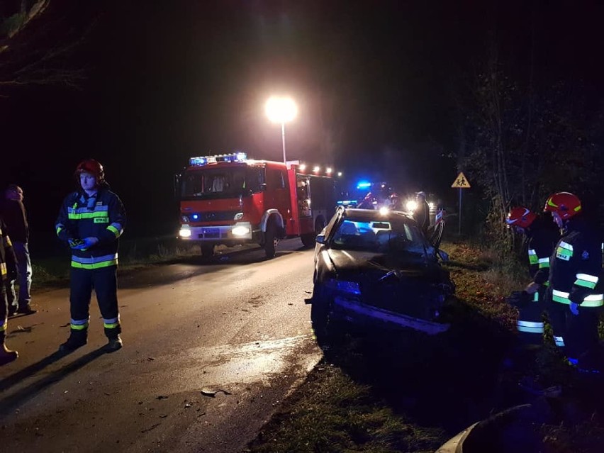 Wypadek w Załężu w gminie Przodkowo - trzy osoby trafiły do szpitala