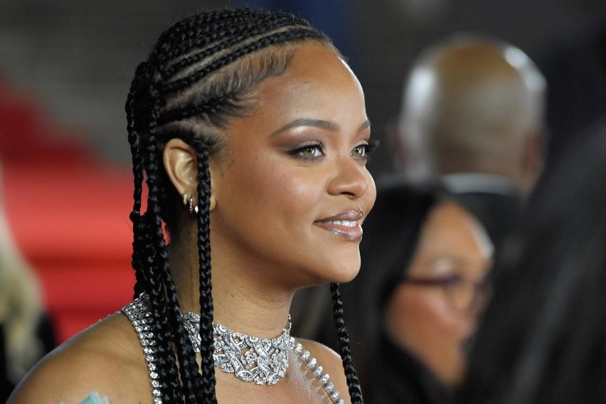 Rihanna

Fundacja gwiazdy popu na rzecz walki z pandemią...