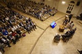 Historycy z całego świata przyjechali do Poznania. Rozpoczął się XXIII Międzynarodowy Kongres Nauk Historycznych. Zobacz zdjęcia!