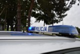Policja poszukuje świadków potrącenia pieszego na ulicy Szkotnik w Tarnowie.  Funkcjonariusze proszą mieszkańców o pomoc