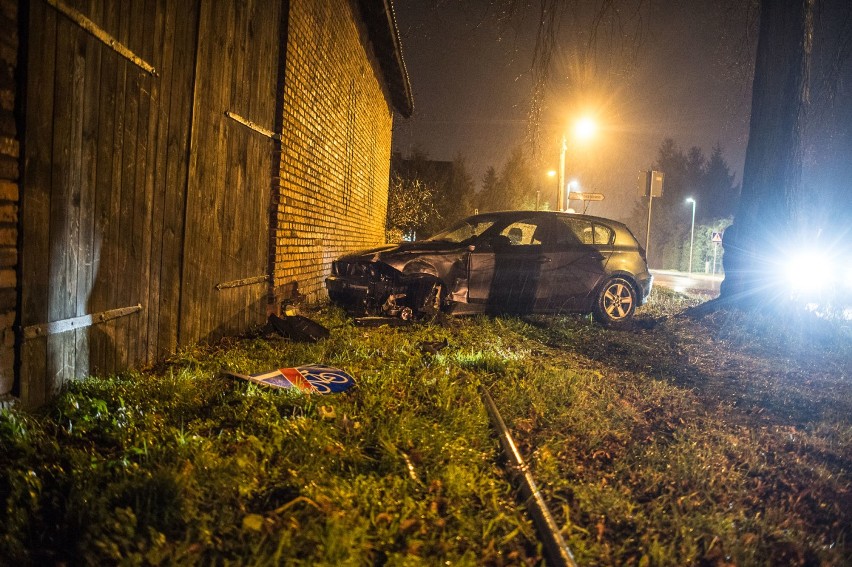 Wypadek BMW w Wilkowicach
