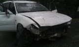 Wypadek w Zarzeczu. Dachowało auto w rowie [zdjęcia]