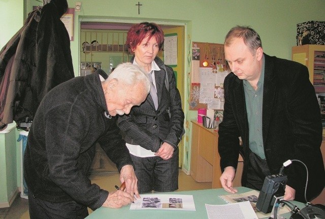 Sędziwy major Czesław Blicharski rozdawał autografy i opowiadał o swoim życiu