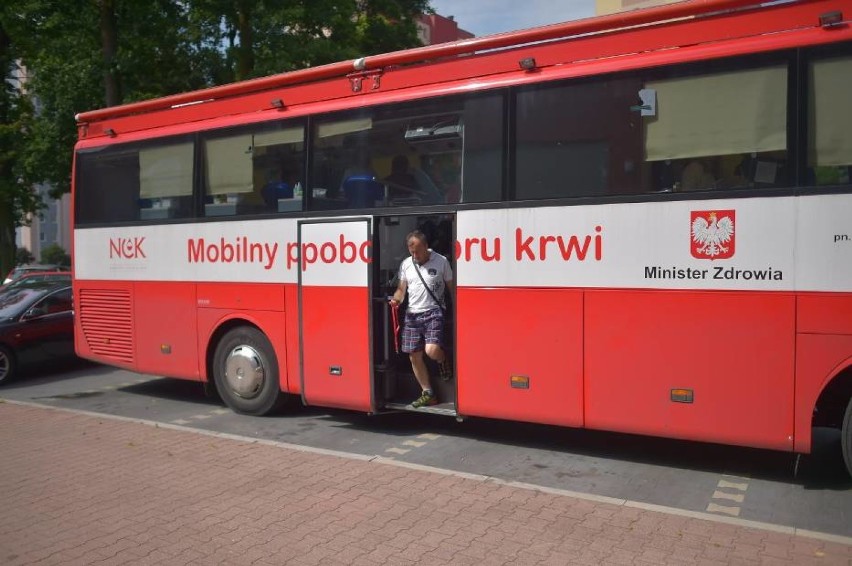 Góra. Akcja krwiodawstwa. Krwiobus stanie na parkingu LO w Górze 