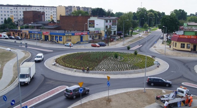 Nieoficjalnie mówi się, że rondo położone w pobliżu placu targowego w Radomsku mogłoby nazywać się po prostu Targowe